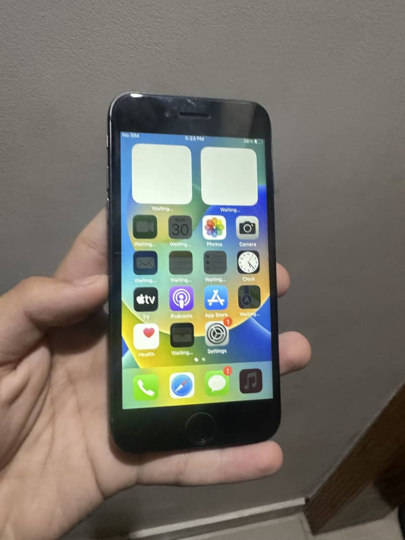Apple iPhone 8 4