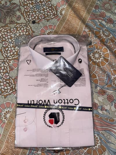 Cotton Worth Dress Shirt.