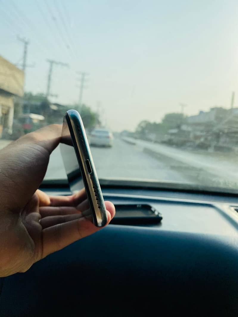 Apple iPhone X 1