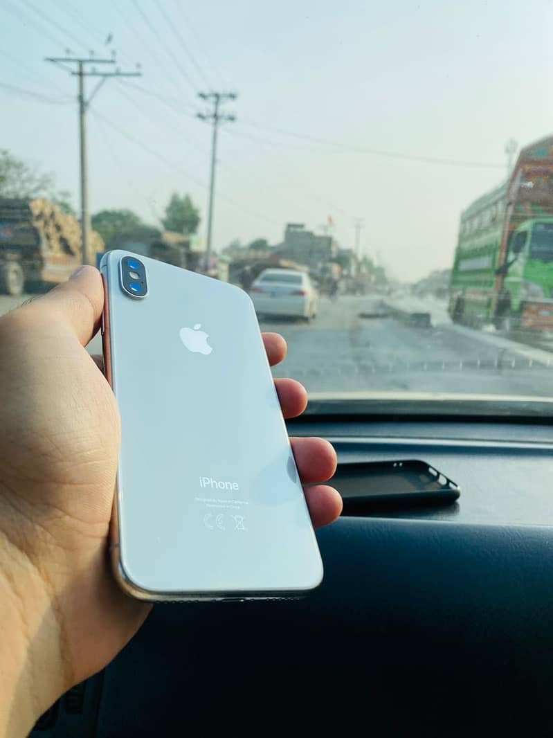 Apple iPhone X 2