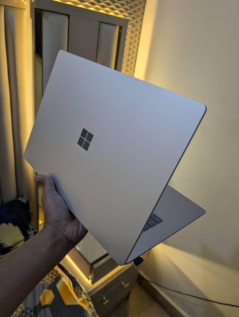 Microsoft surface 3 15inch display 3