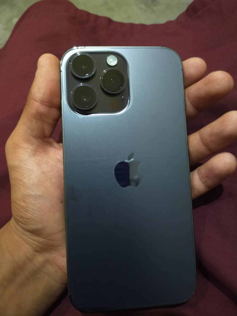 Apple iPhone 14 Pro Max 0
