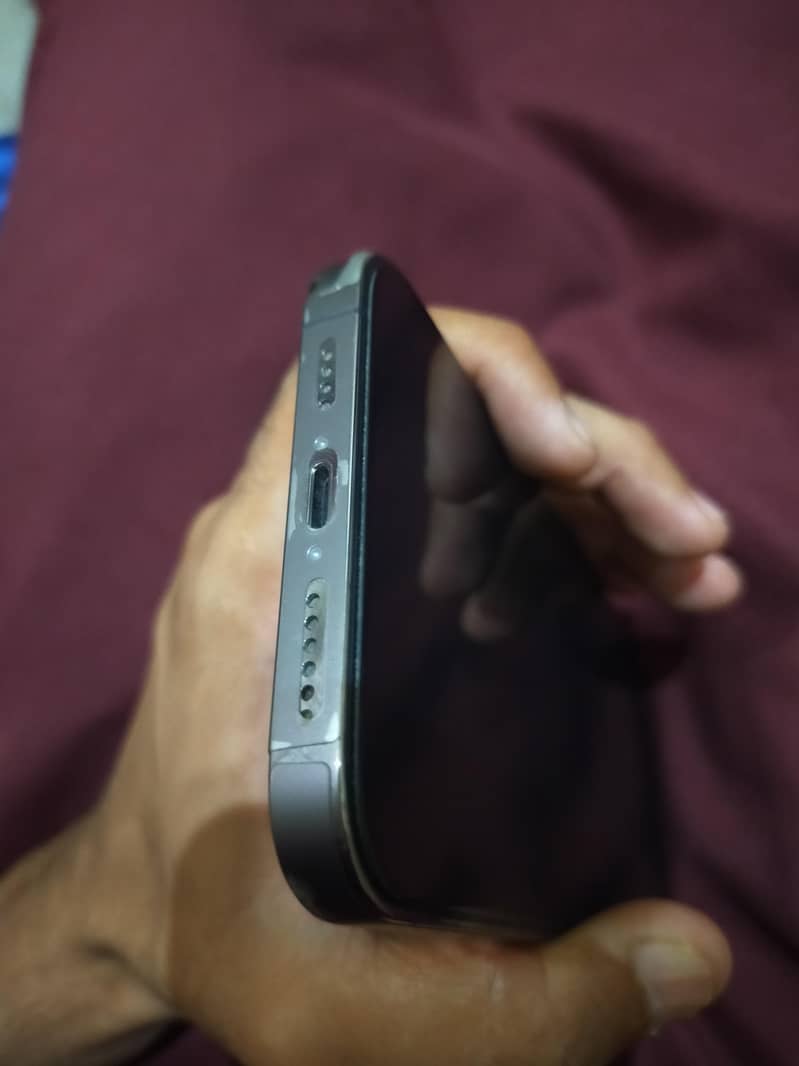 Apple iPhone 14 Pro Max 4