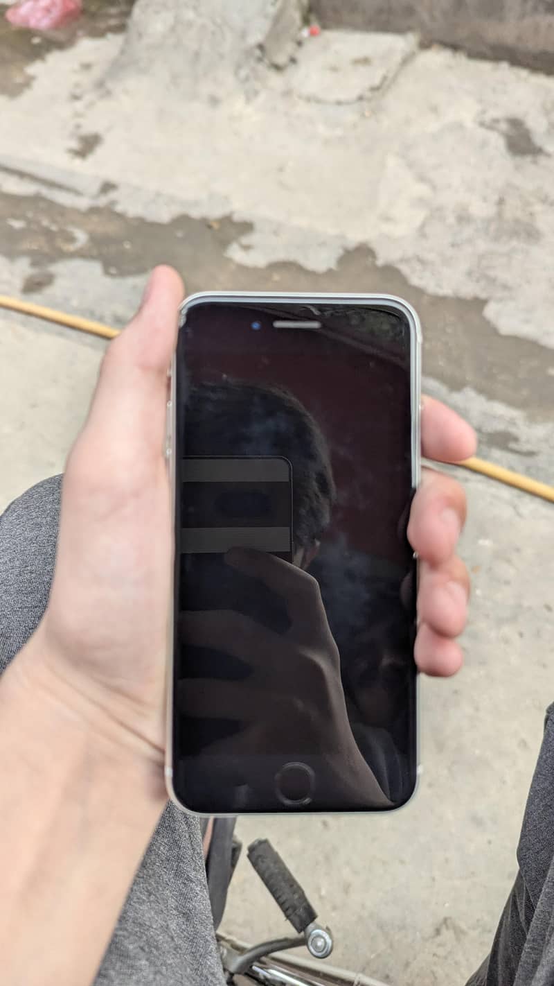 Apple iPhone SE 5