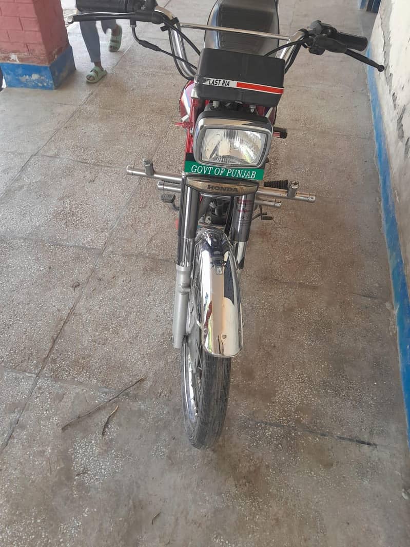 2022 Model 125 1