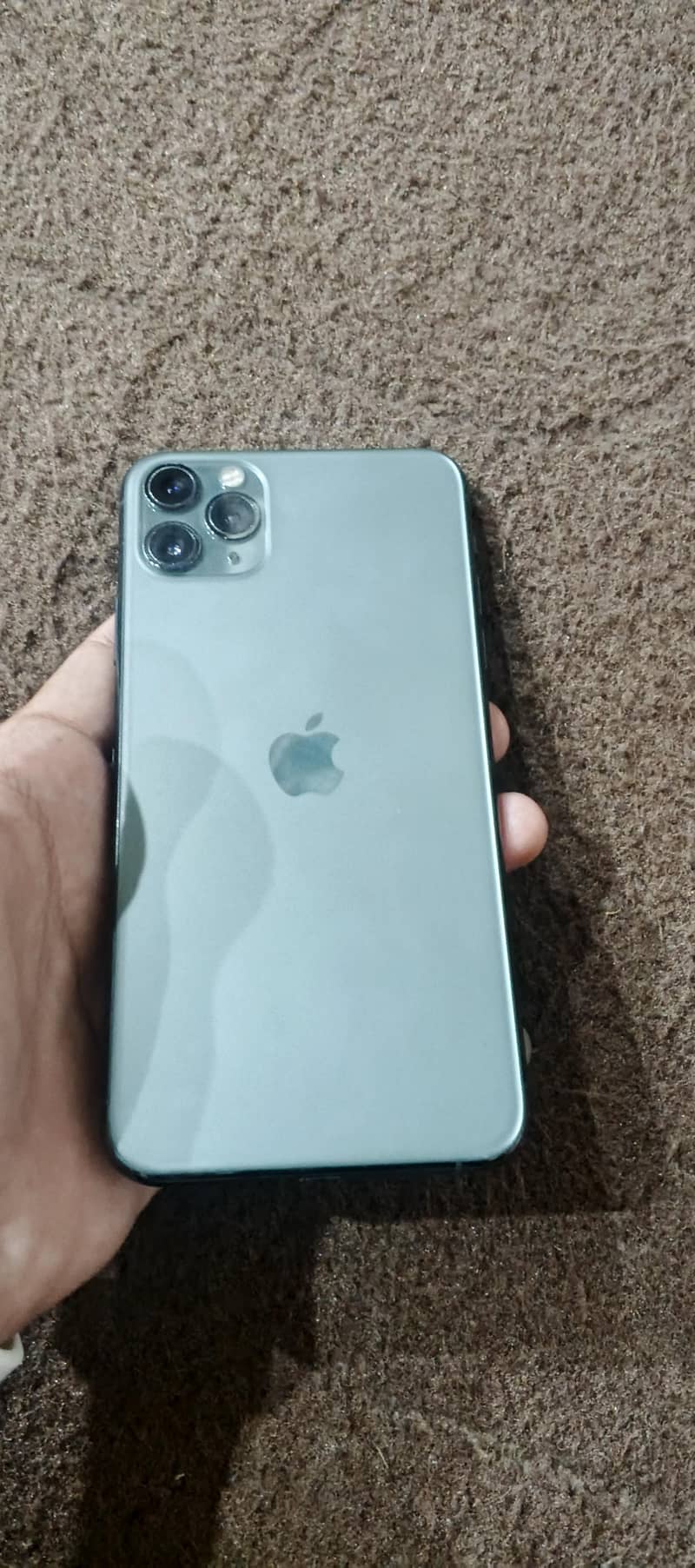 Apple iPhone 11 Pro Max 4