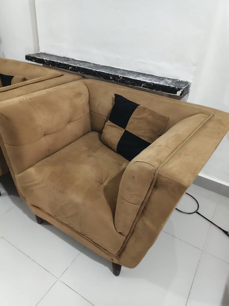 5 seater sofa 0