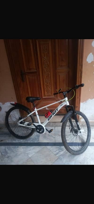 Excellent condition just one month used 03335426109