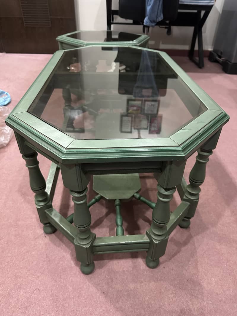 3 Tables set 1