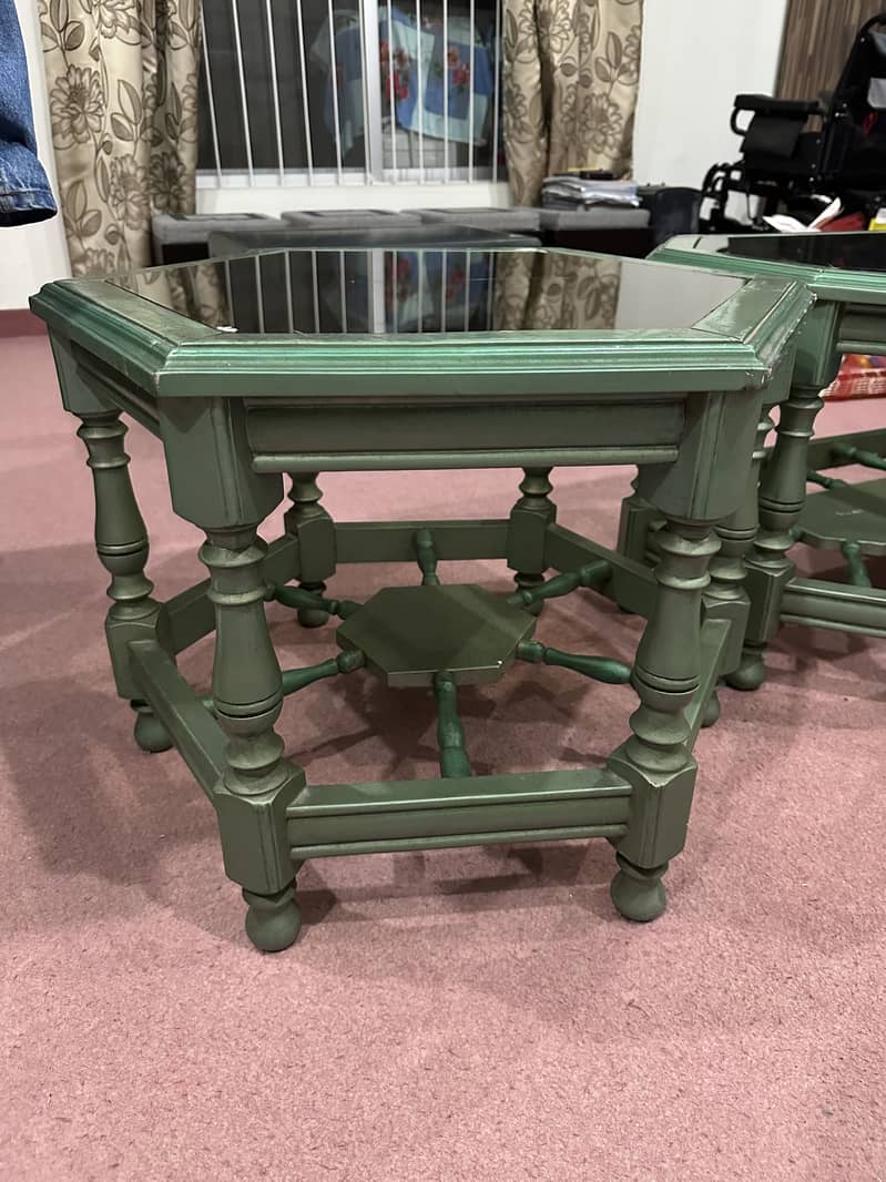 3 Tables set 2