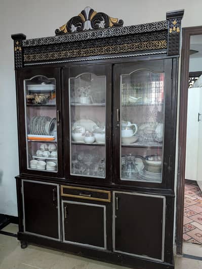 3 door showcase/ crockery unit