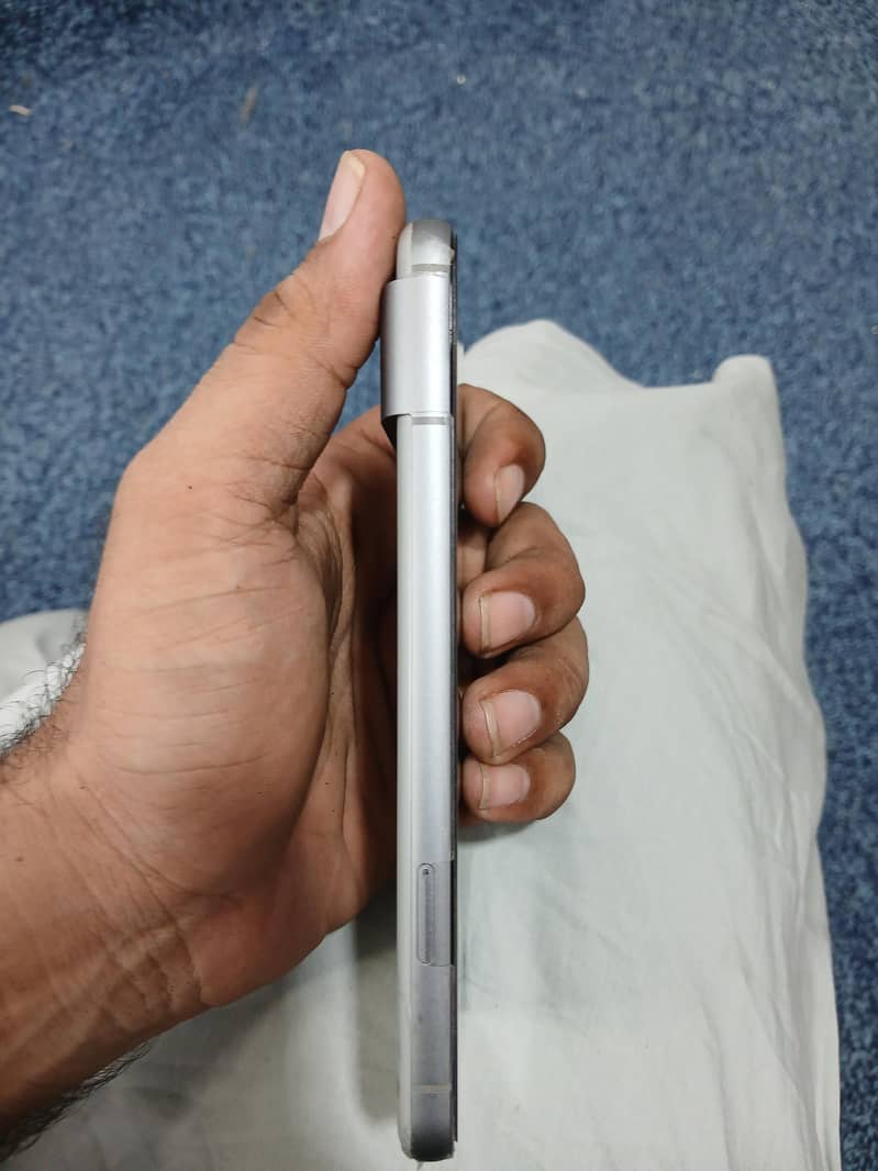Google Pixel 8 1