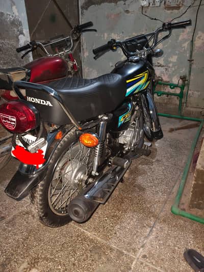 Honda 125 new bike 10/10