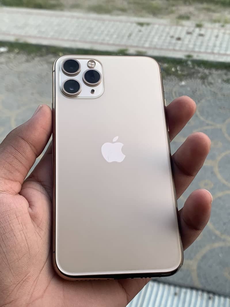 Apple iPhone 11 Pro 2