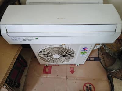 Gree AC Inverter 1.5 ton