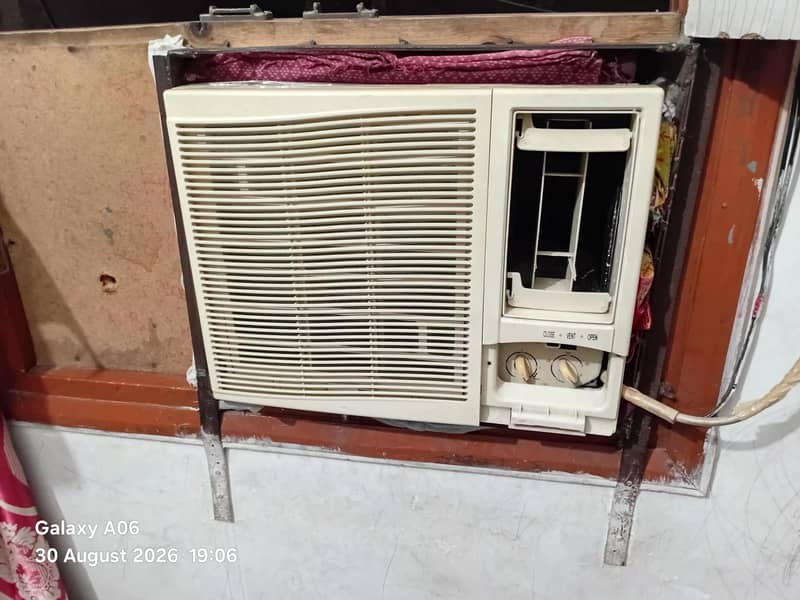 window ac 0