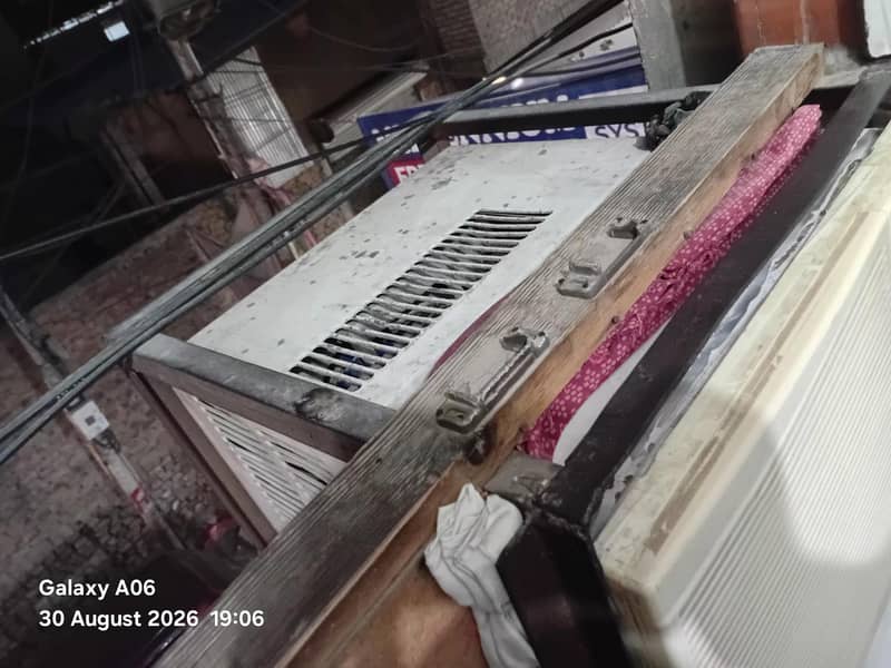 window ac 2