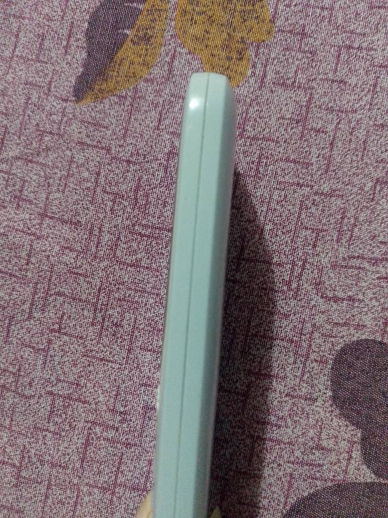 Nokia 3310 4