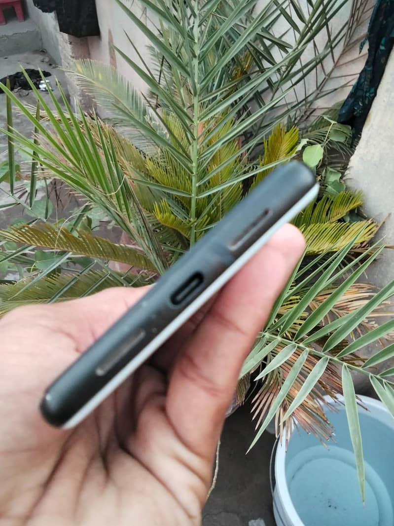 Google Pixel 6 3