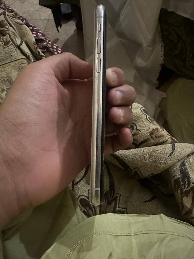 Apple iPhone X 1