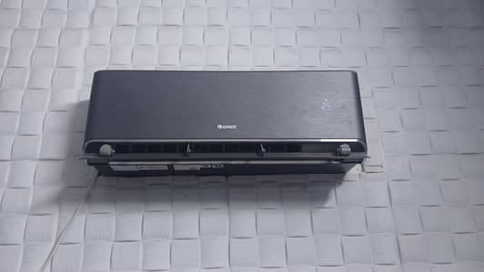 one month used brand new airy model