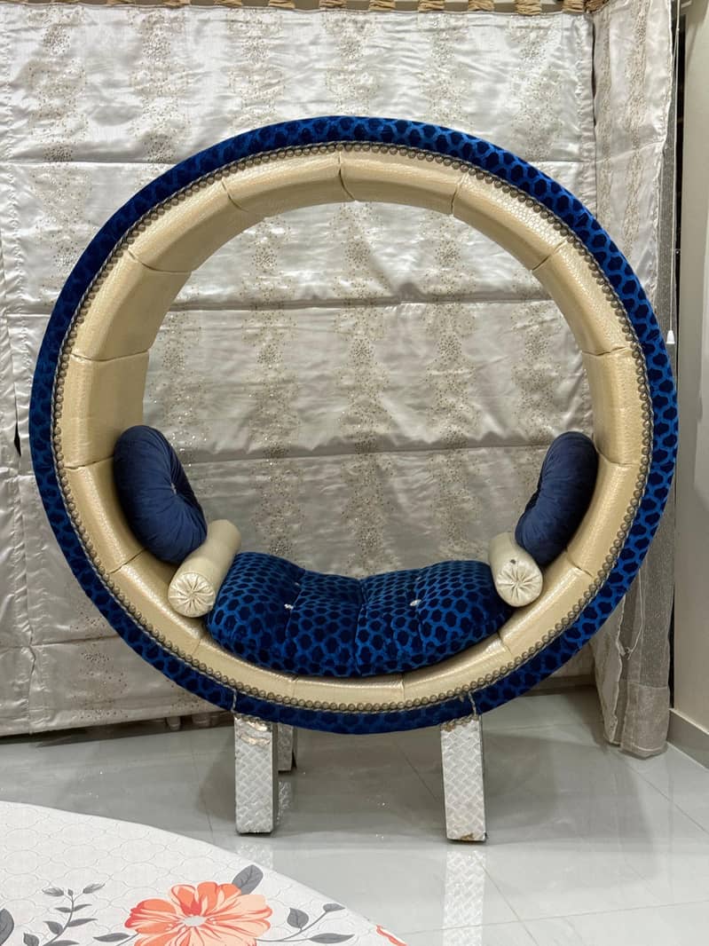 Ring sofa 1