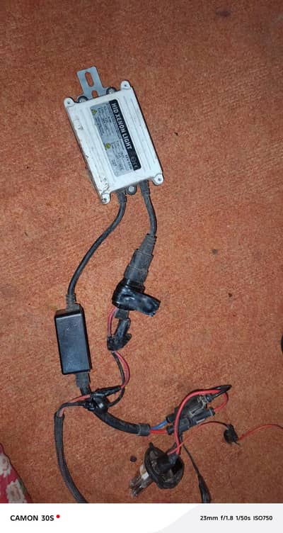 Qty 02 xenon hd lights HID