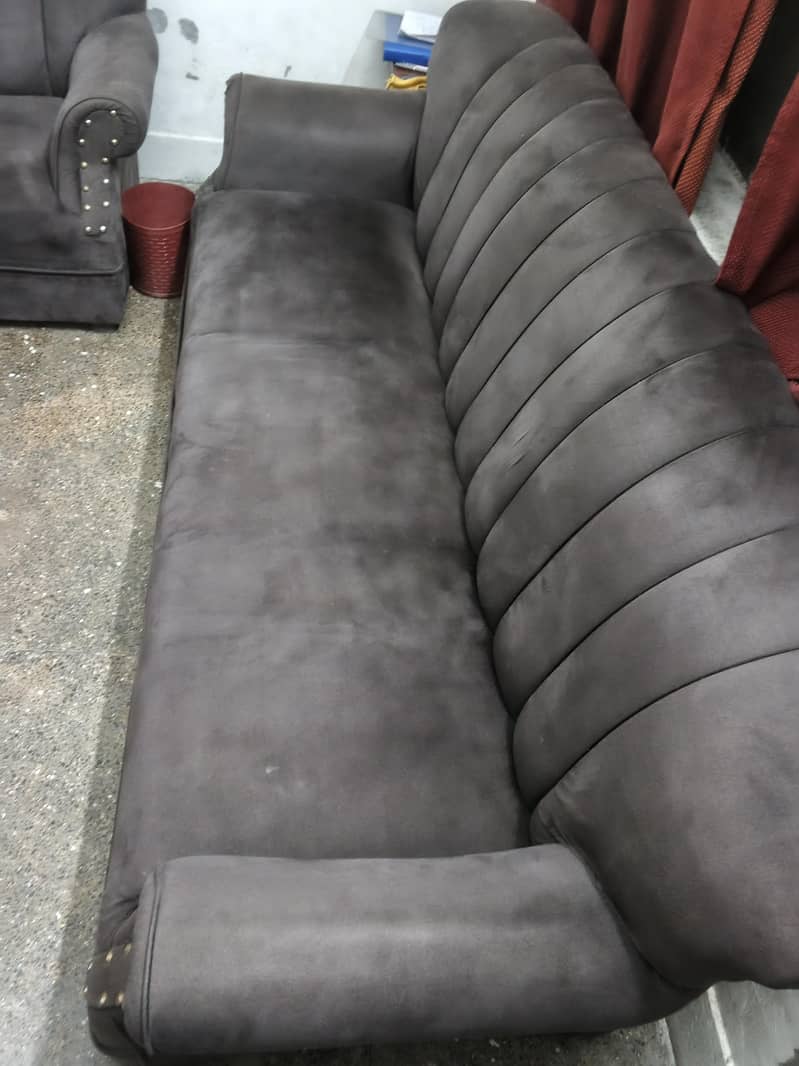 5 seater sofa 3