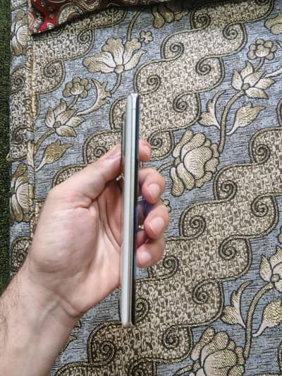 Sharp Aquos 6