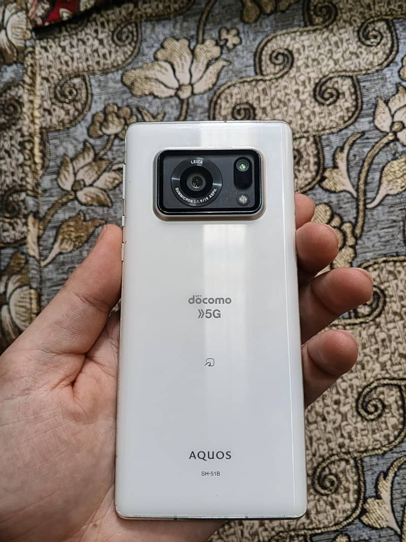 Sharp Aquos 6 3