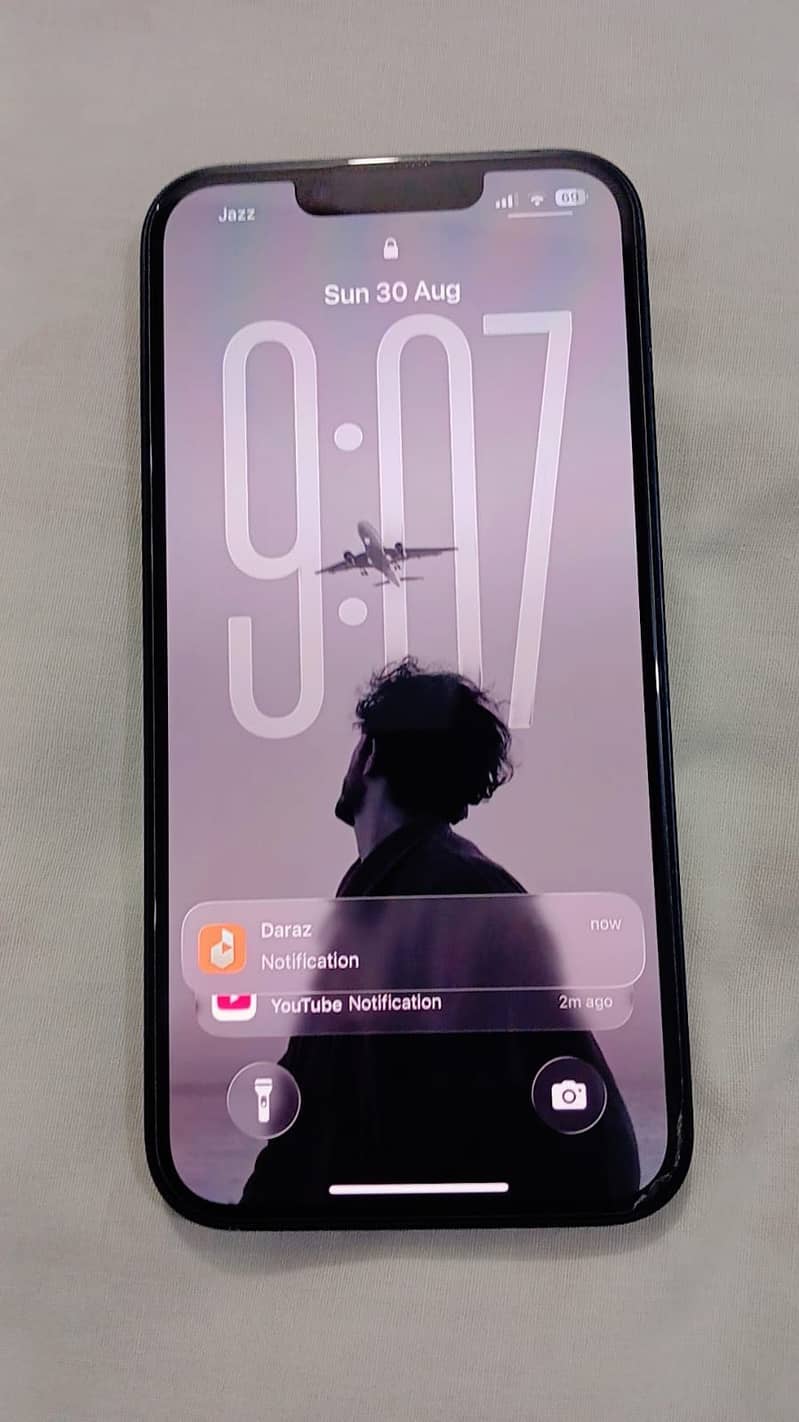 Apple iPhone 13 4