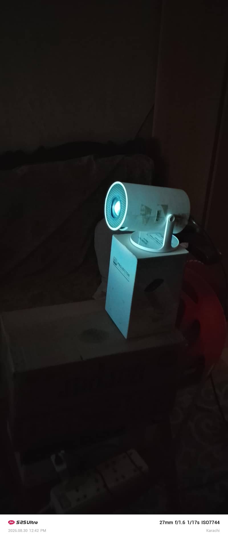 Hy300 projector 4