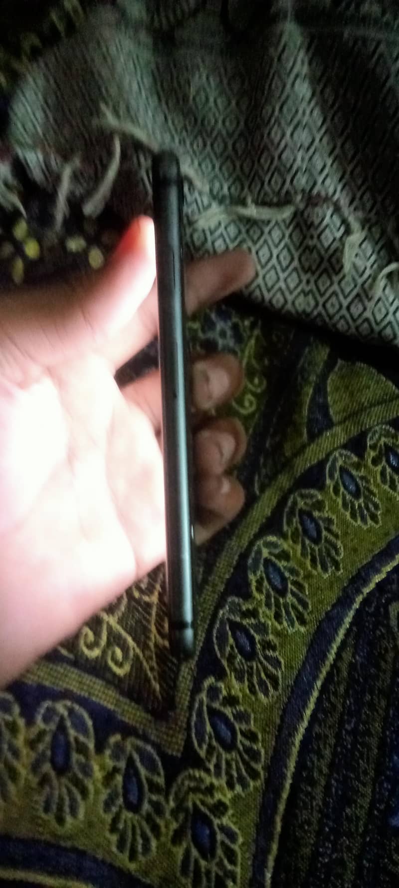 Apple iPhone 8 3