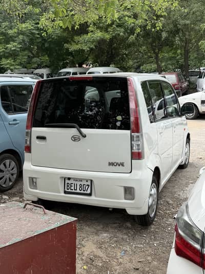 Daihatsu Move 2006