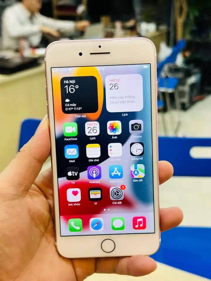 Apple iPhone 7 Plus 1