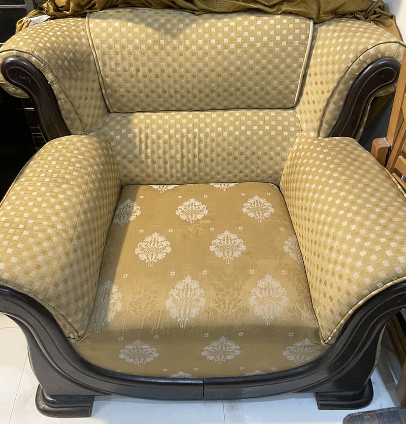 Solid sofa set premium quality 2