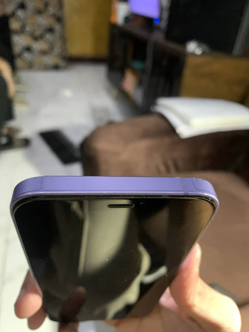 Apple iPhone 12 2
