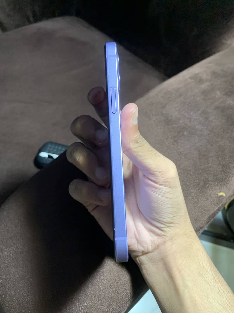 Apple iPhone 12 5