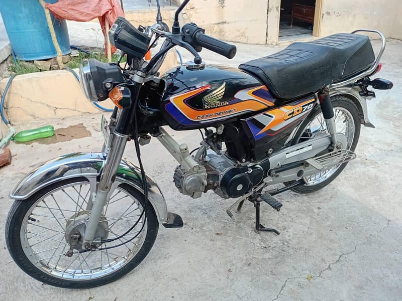 Honda CD70 0