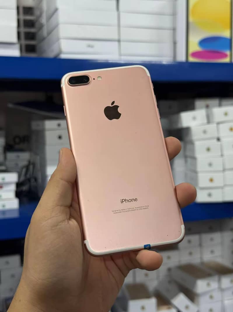 Apple iPhone 7 Plus 0
