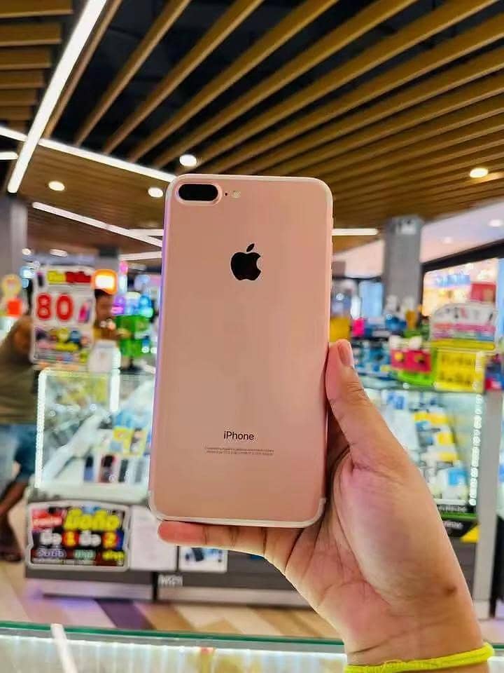 Apple iPhone 7 Plus 0
