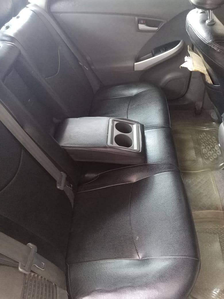 PRIUS 6