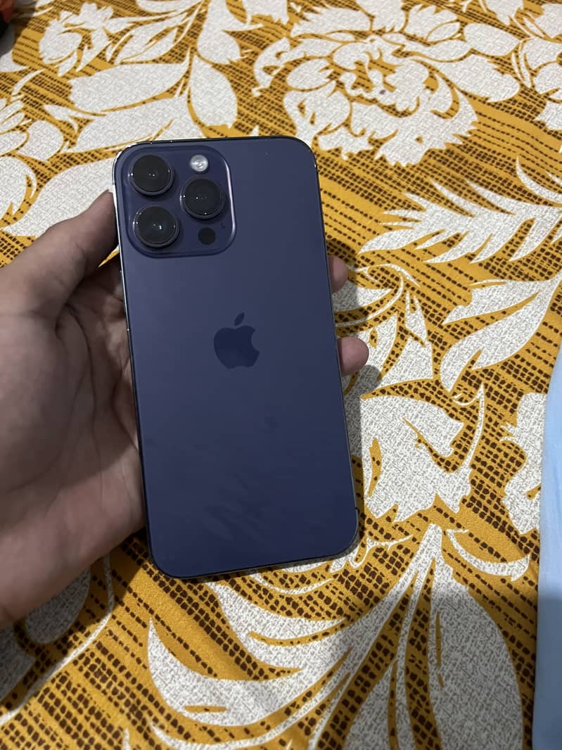 Apple iPhone 14 Pro Max 6