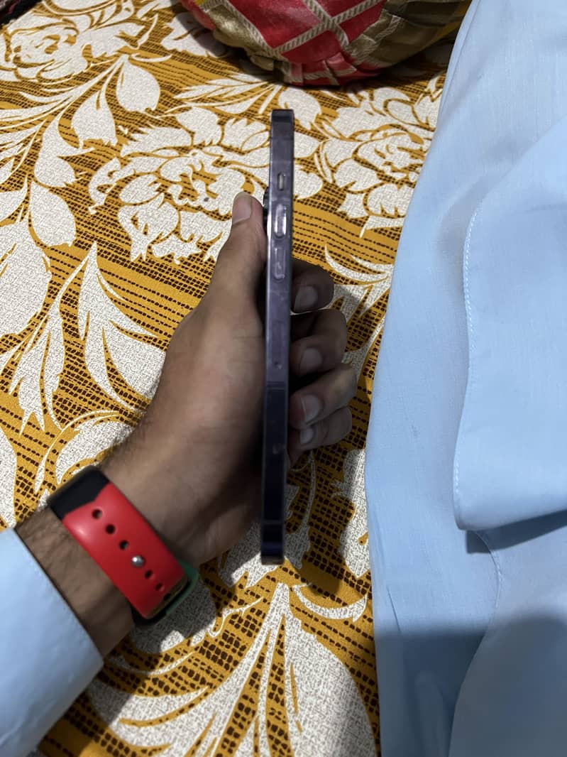 Apple iPhone 14 Pro Max 7