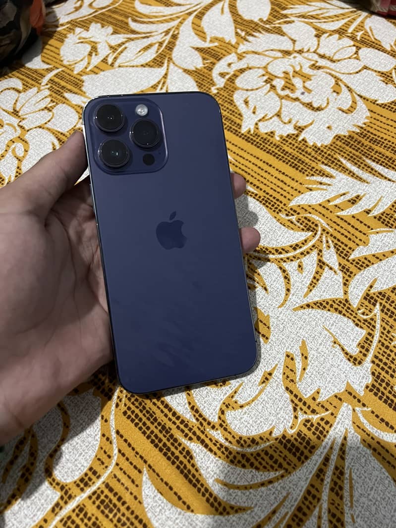 Apple iPhone 14 Pro Max 8