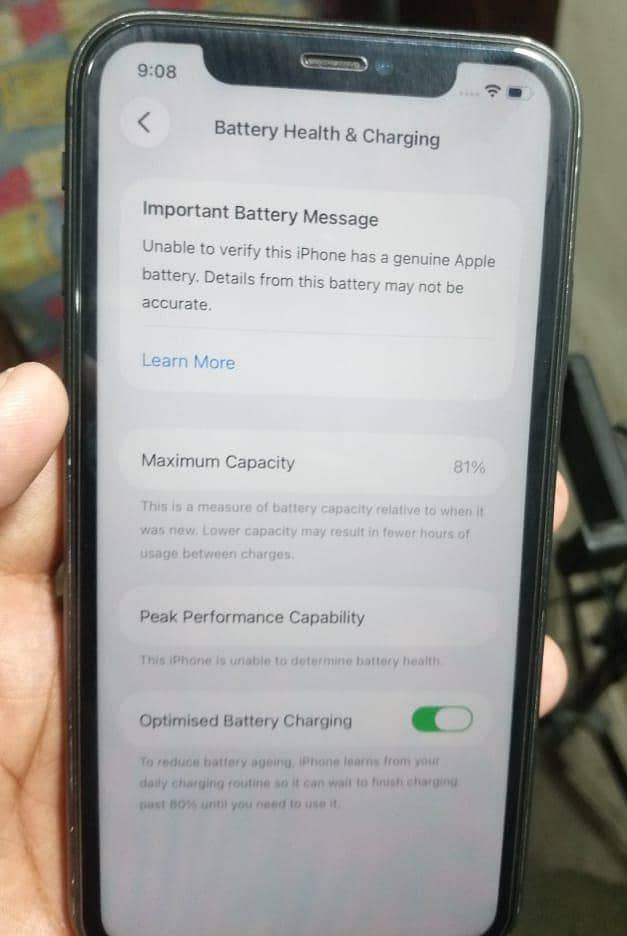 Apple iPhone 11 4