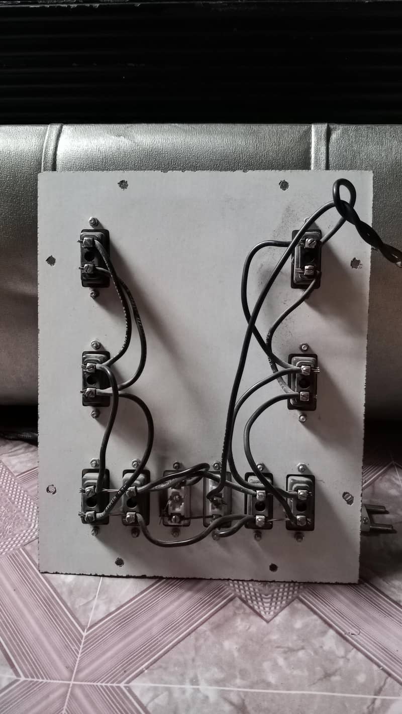 Switch socket with connection 4