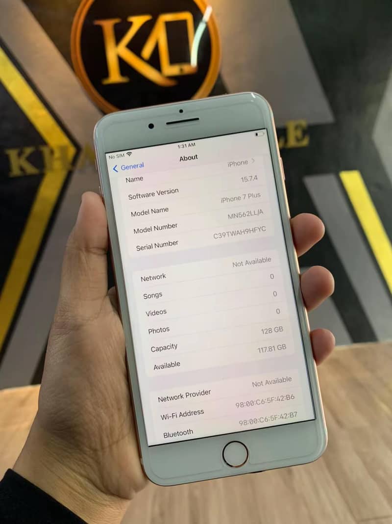 Apple iPhone 7 Plus 1