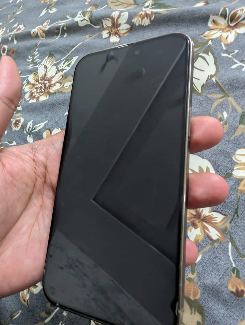 Apple iPhone 14 Pro Max 5