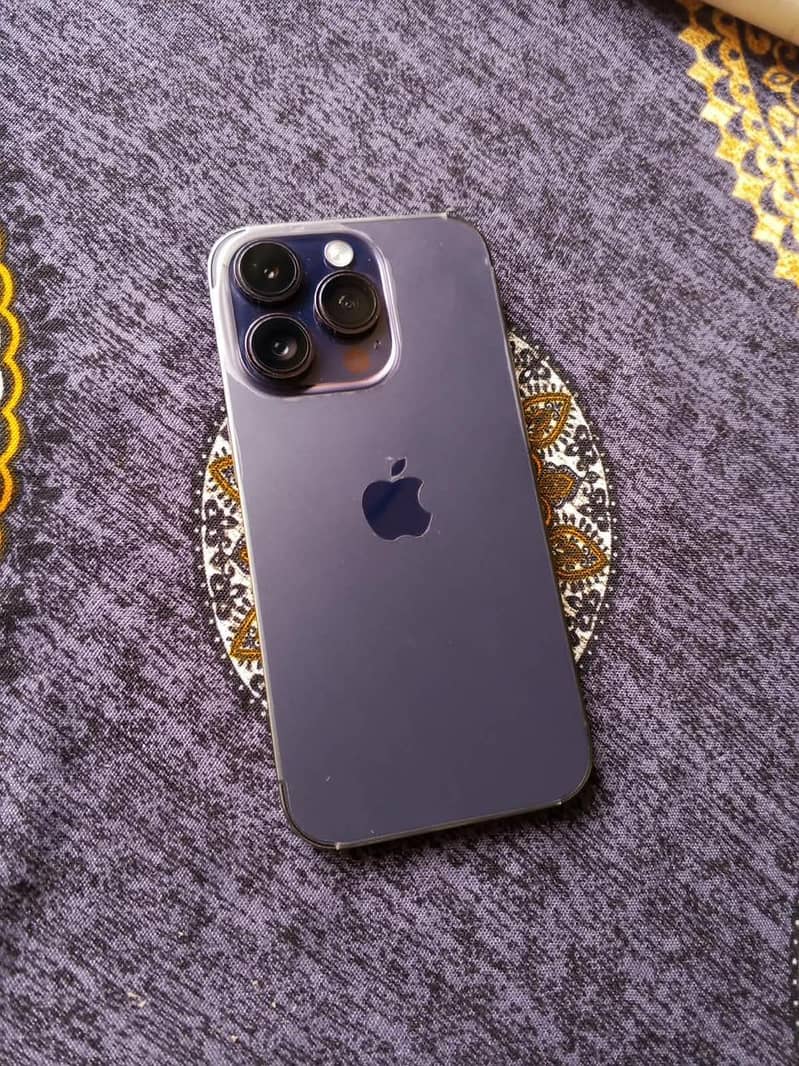 Apple iPhone 14 Pro 0